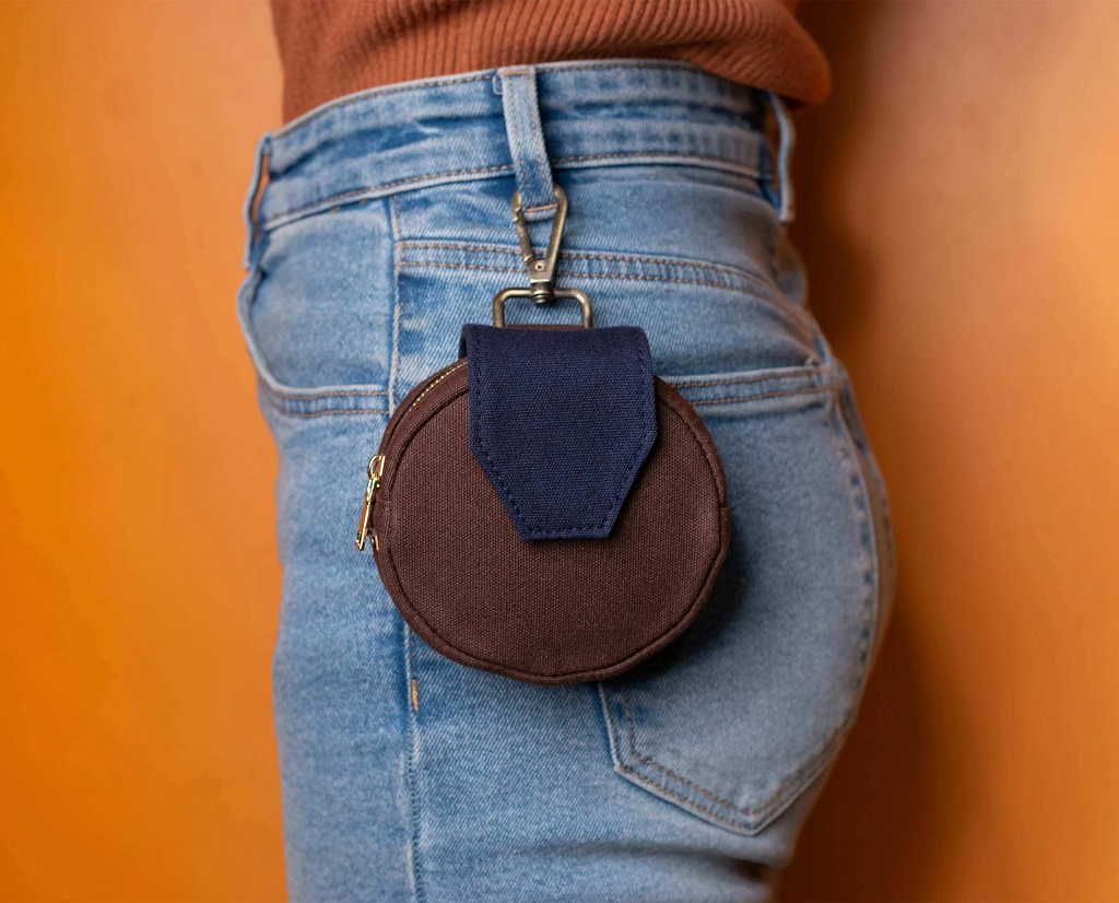 IndieGood-Comfortable-and-Stylish-Treat-Bag-Brown_1