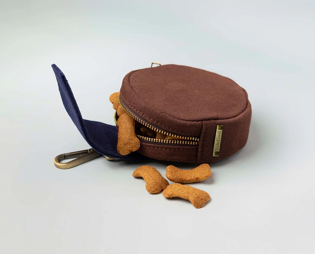 IndieGood-Comfortable-and-Stylish-Treat-Bag-Brown_5
