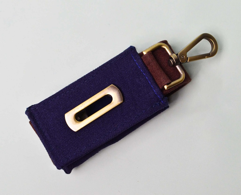 IndieGood-Easy-To-Use-Stylish-Canvas-Poop-Bag-Dispenser-Blue_3