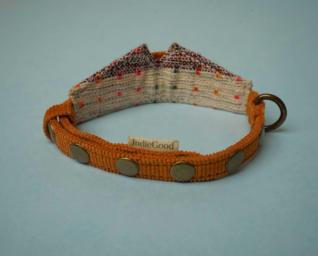 IndieGood Handloom Collar For Cats – Beach Brown 4