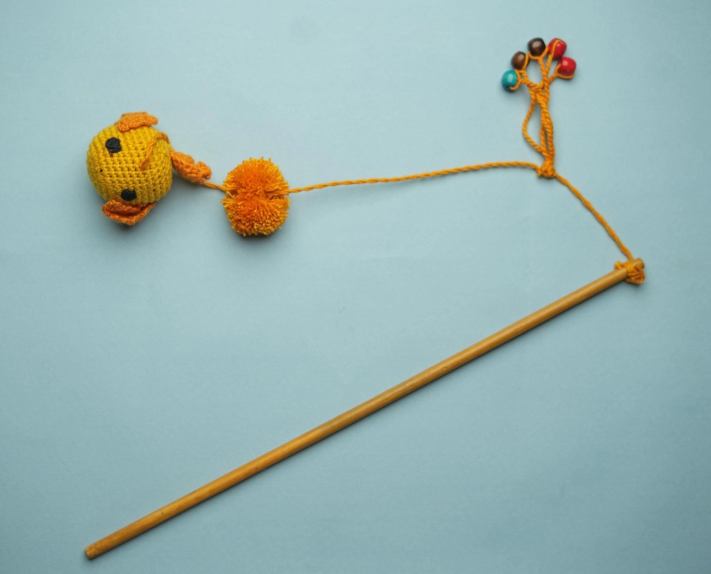 IndieGood Pufferfish Wandtoy for Cats_03