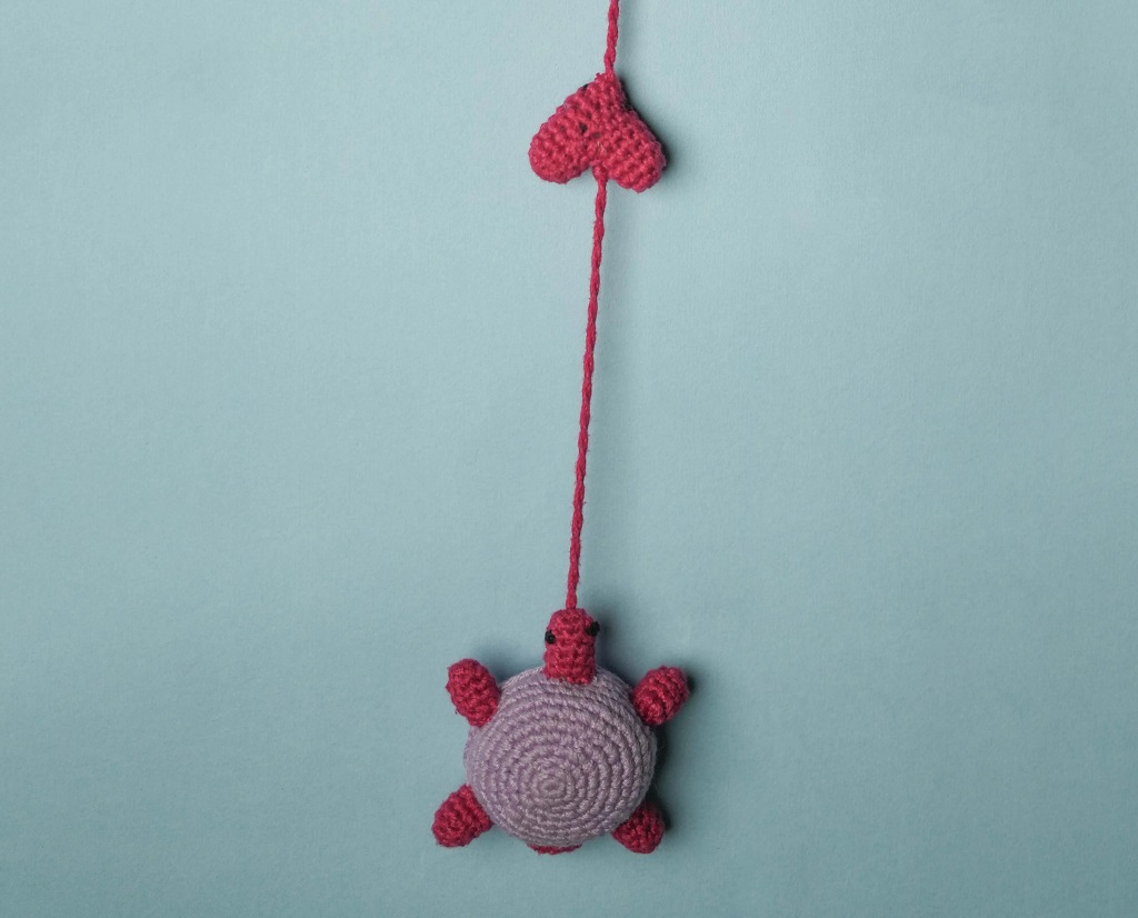 IndieGood Turtle Wandtoy for Cats_01