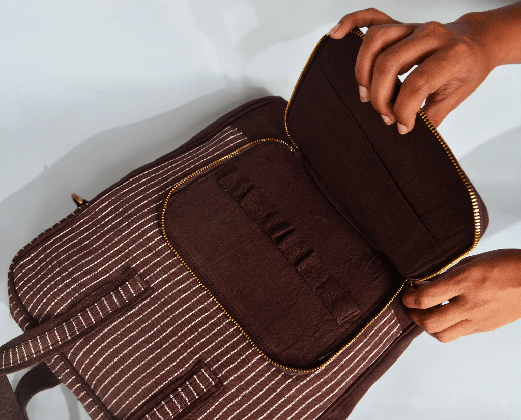 Laptop Bag – Brown1