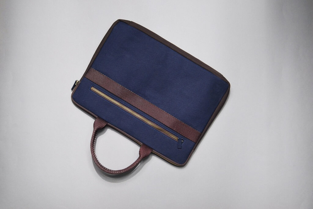 Sleek Laptop Bag – Blue2