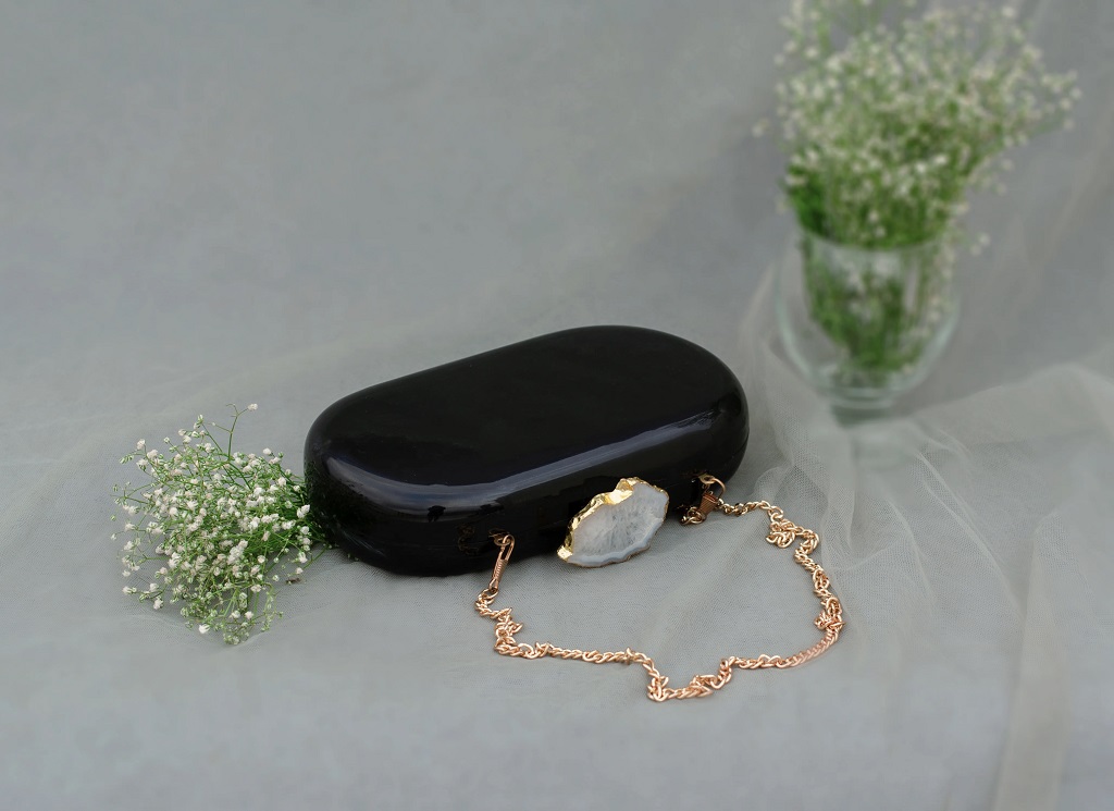 The Black Baroque Capsule Clutch – White Stone_04
