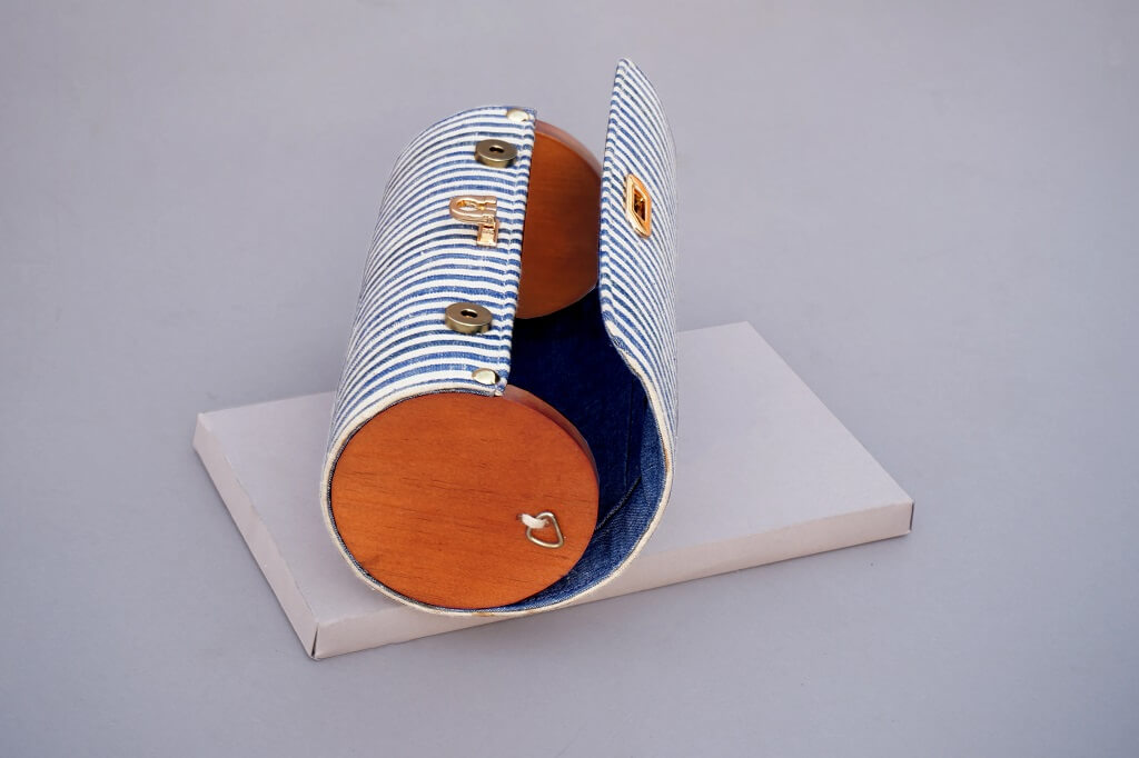 The Blue Stripe Shoulder Bag1