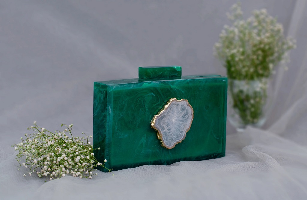 The Green Baroque Rectangular Clutch_01