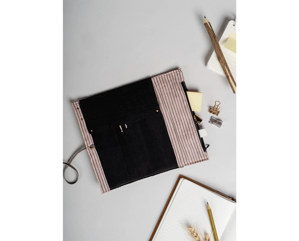 The Stationery Organiser – Rollover for Stationery and Essentials4