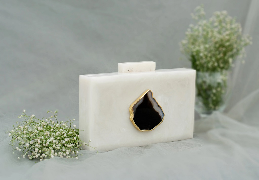 The White Baroque Rectangular Clutch – Black Stone_01
