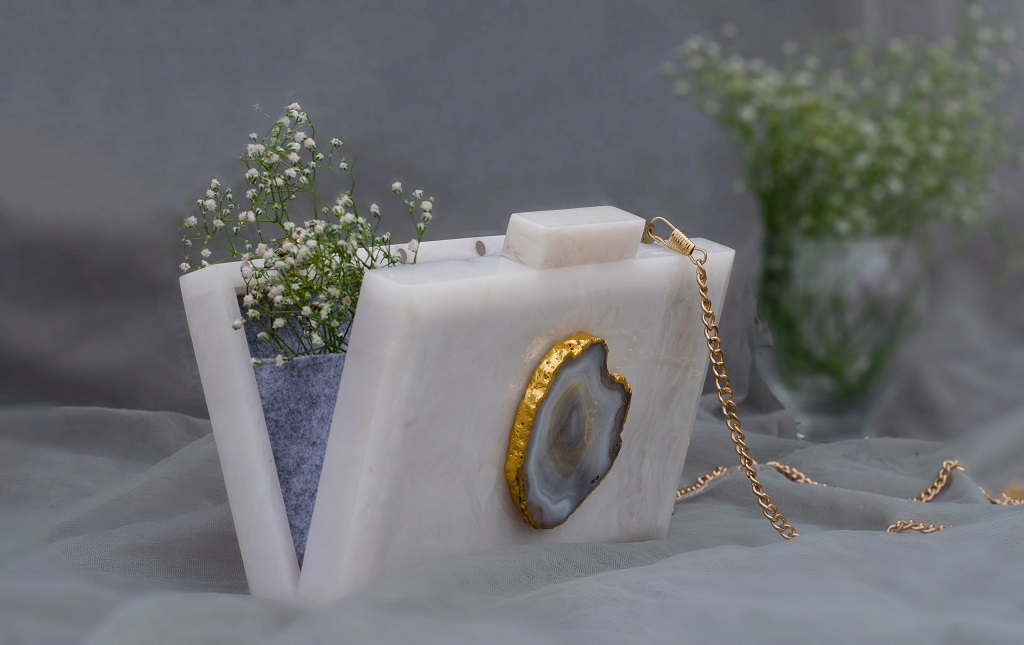 The White Baroque Rectangular Clutch – Grey Stone_03